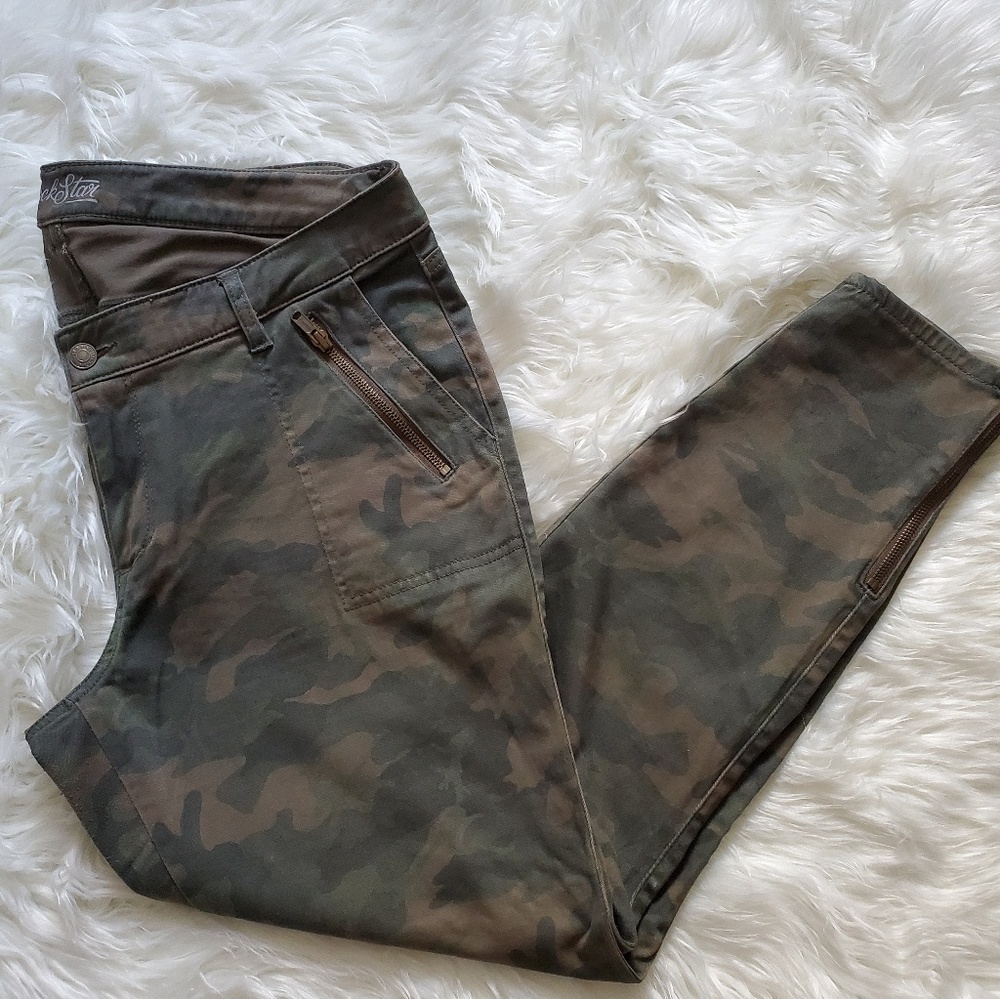 A JEAN BUNDLE